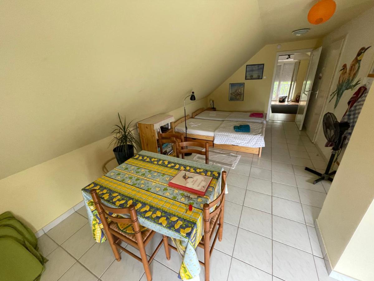 Thefi Vendeghaz Apartment ซานกา ภายนอก รูปภาพ